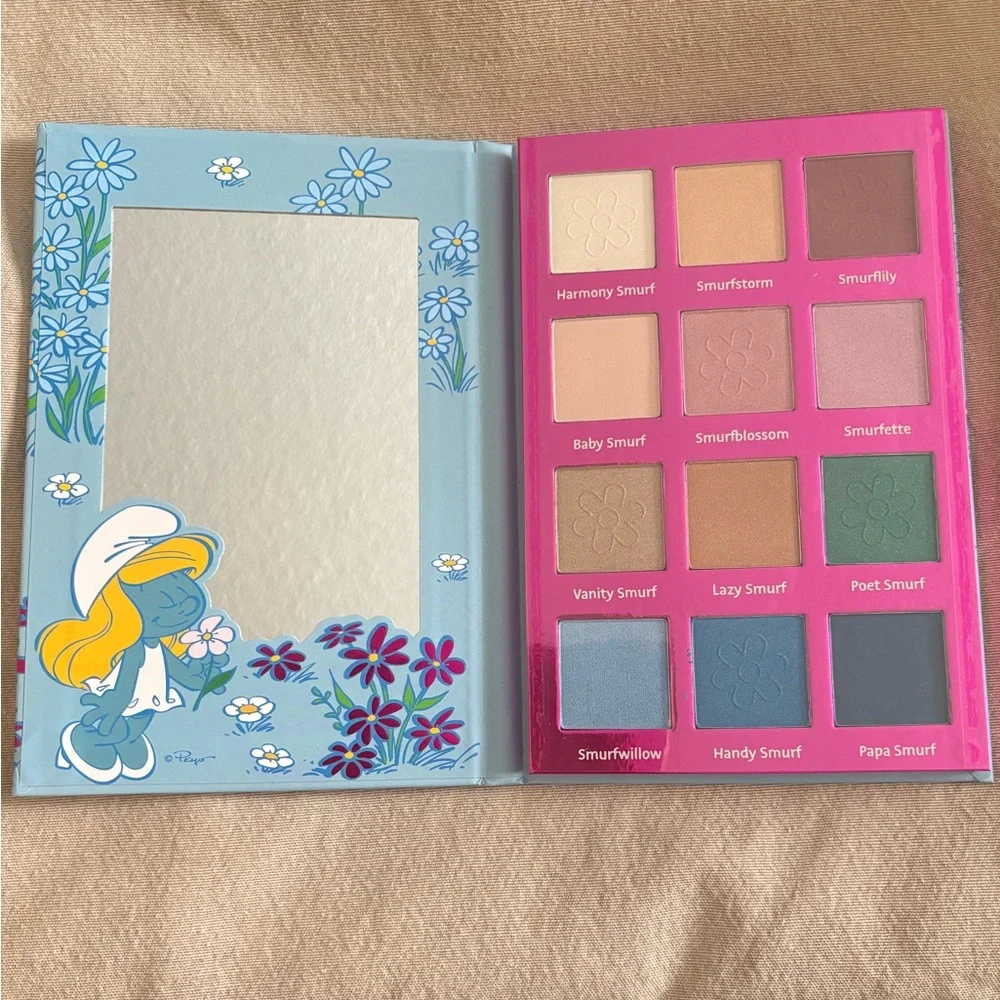 Taste Beauty x The Smurfs Eyeshadow Palette